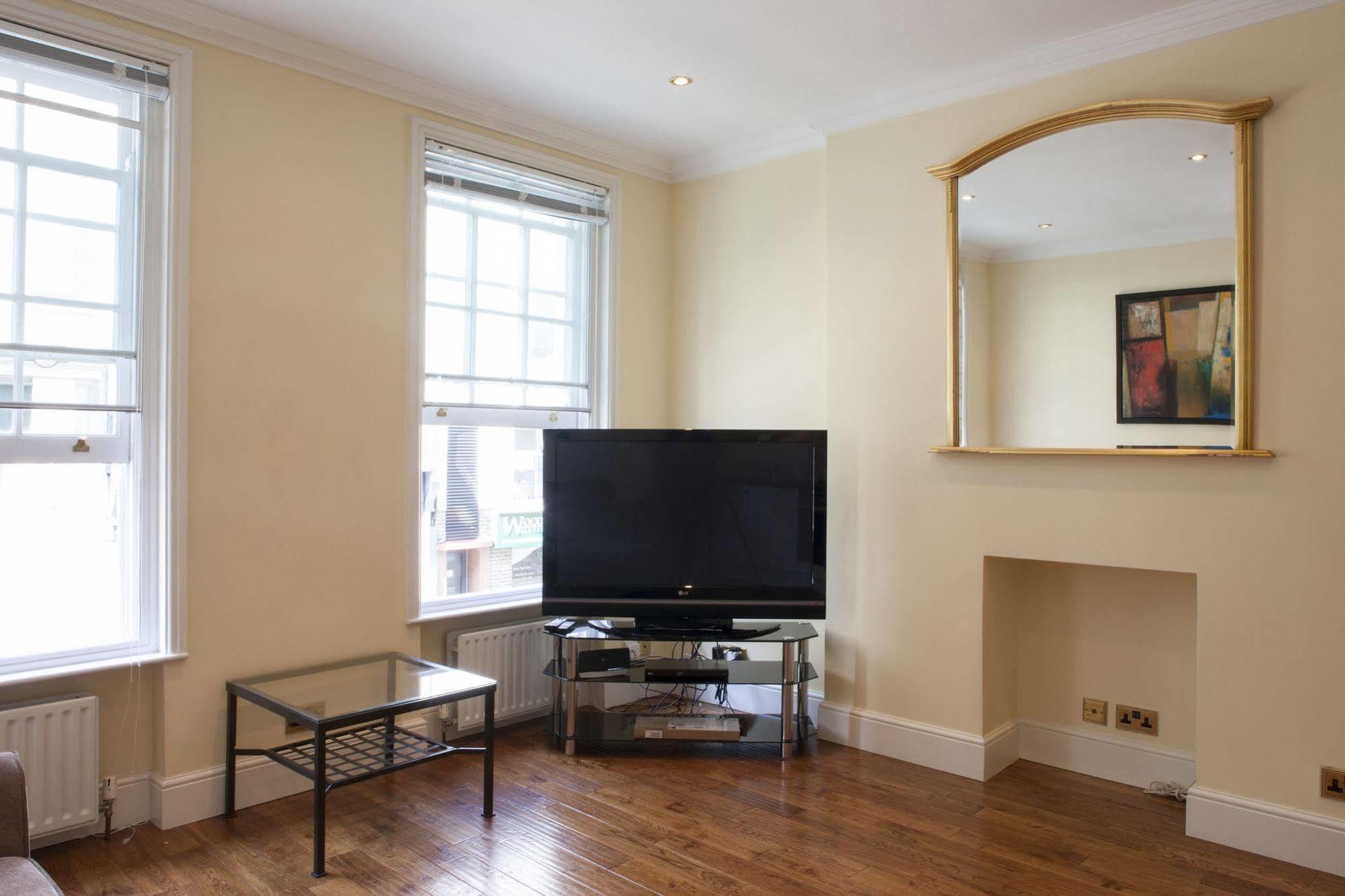 Piccadilly Circus Apartments ロンドン エクステリア 写真