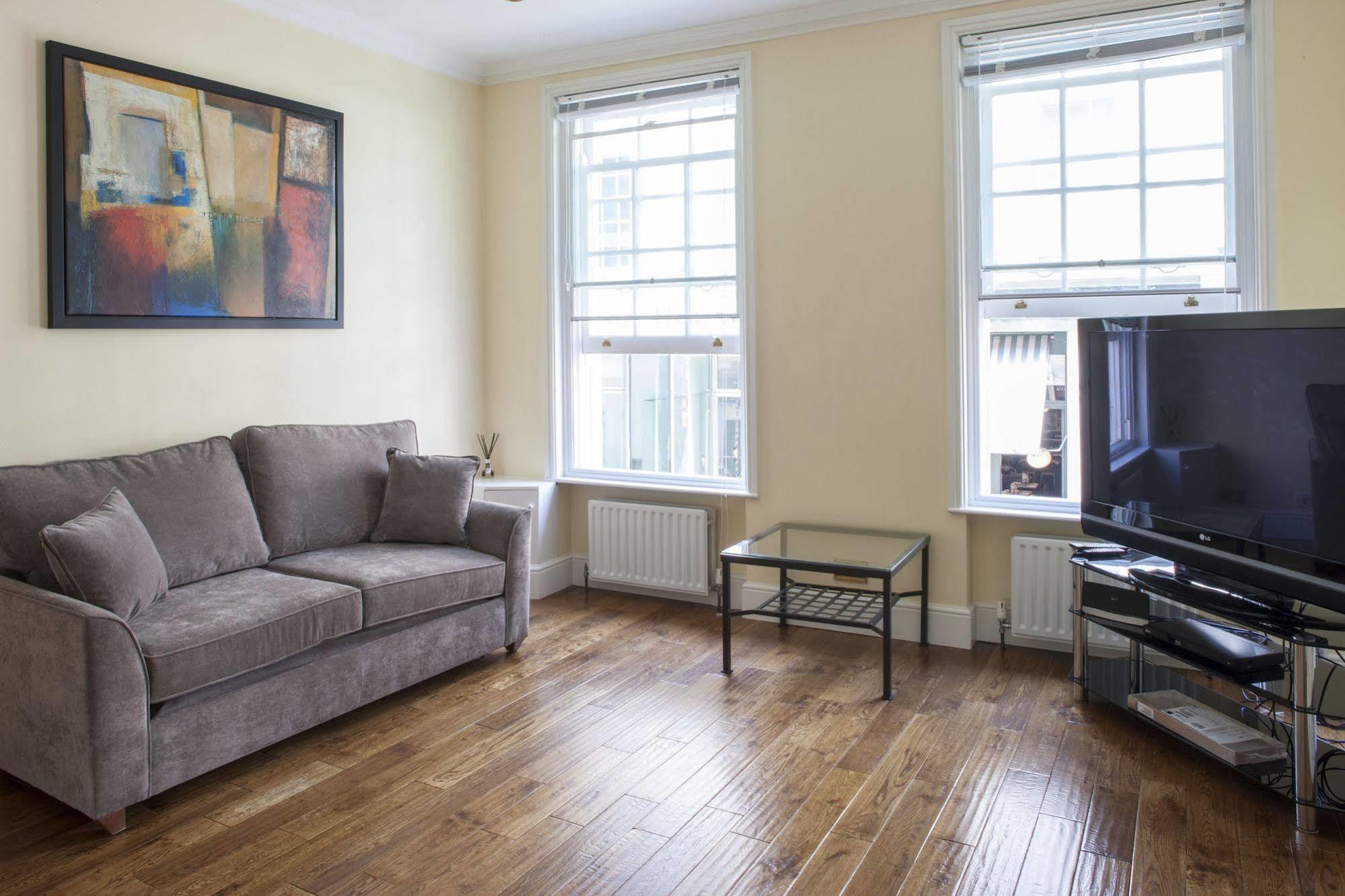 Piccadilly Circus Apartments ロンドン エクステリア 写真
