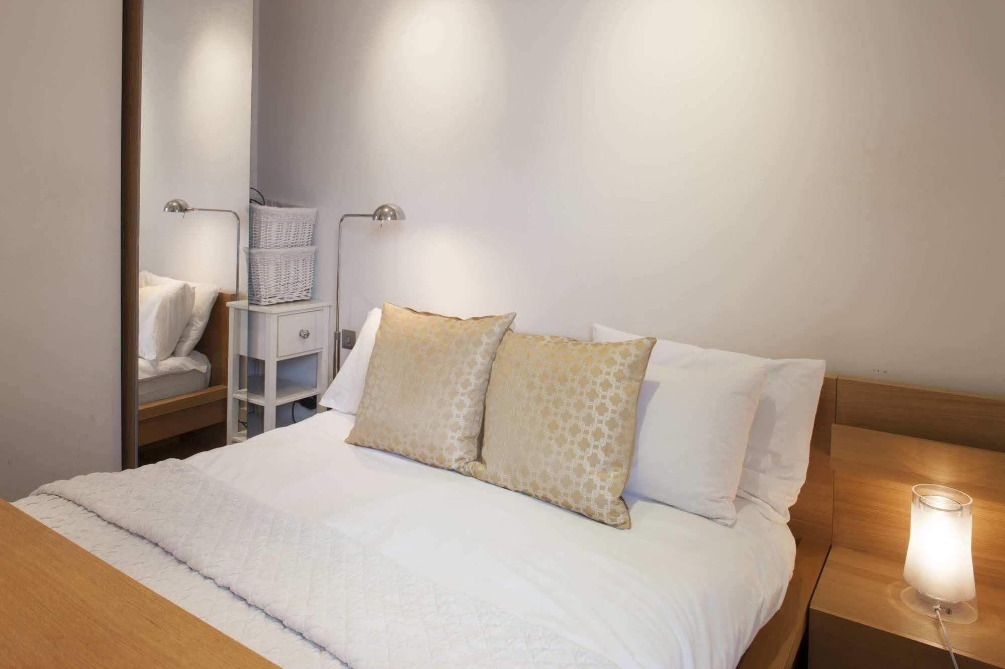 Piccadilly Circus Apartments ロンドン エクステリア 写真