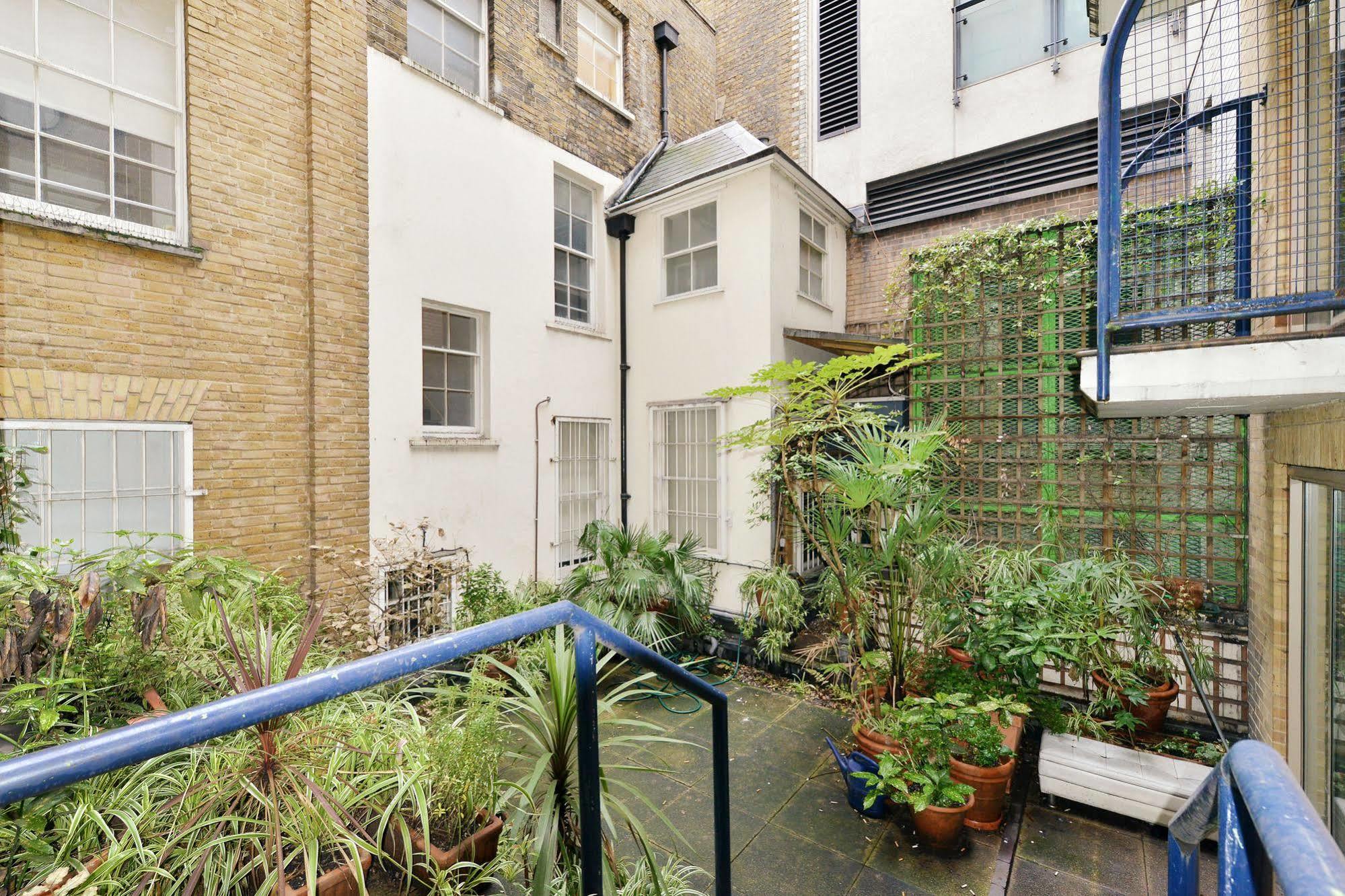 Piccadilly Circus Apartments ロンドン エクステリア 写真